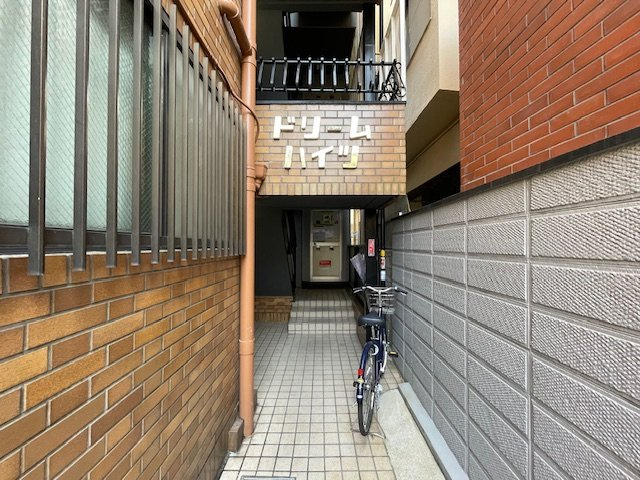 【エントランス】