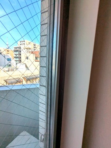 STAGE FIRST浅草橋4の設備|防音性・防犯性・遮熱効果の高いペアサッシの窓です