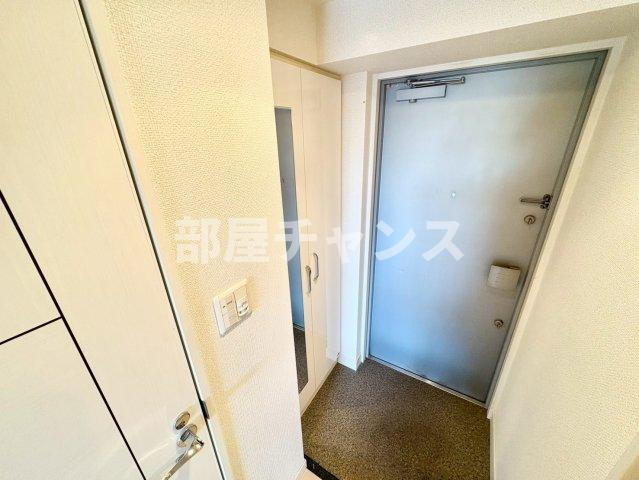 プレサンス新栄リミックスの玄関