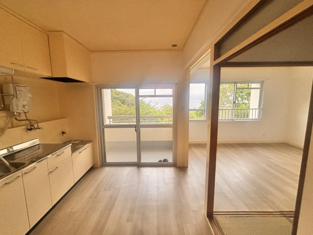 住吉台東住宅3号棟の居間・リビング