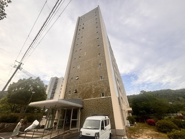住吉台東住宅3号棟の外観