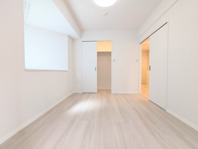 ライオンズステージ門前仲町冬木の洋室|～WIC付きの居室写真～