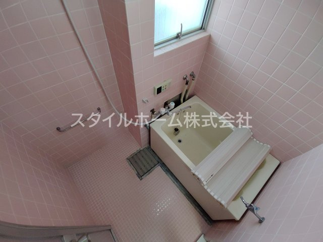 センチュリーシュンエーの浴室|別部屋写真です。