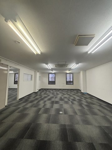 豊中市中桜塚３丁目の店舗事務所