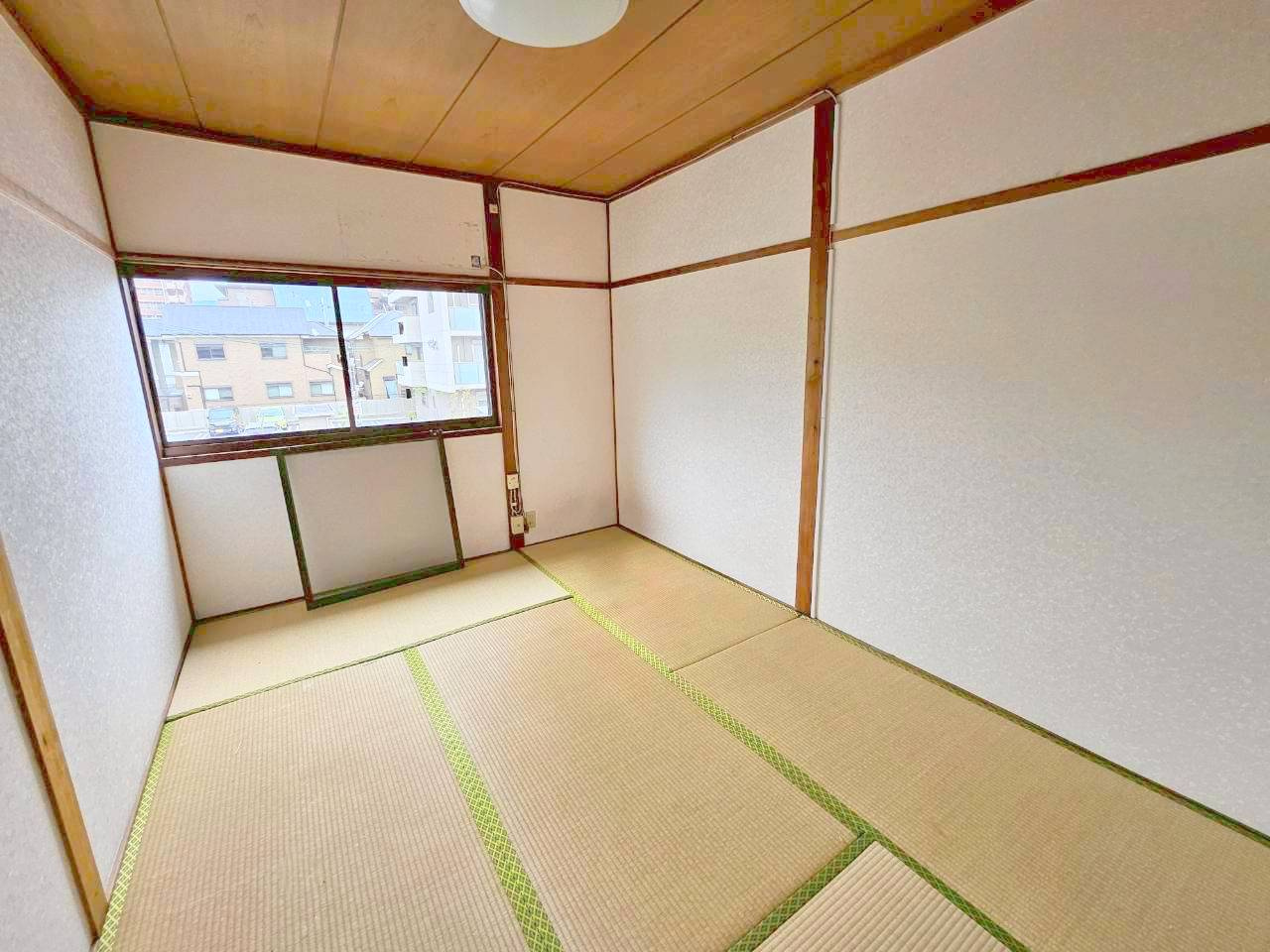 三条三和ハイツの和室