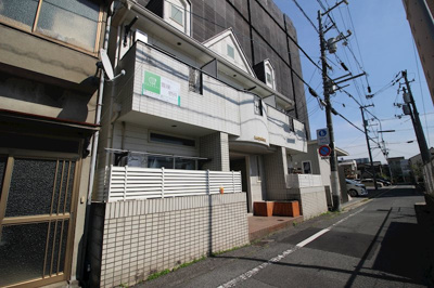 【エントランス】 | アバンティ奉還町