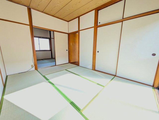 平福２丁目借家の和室|フローリングだけでなく、和室もあります