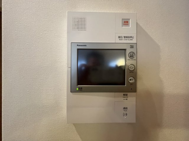アルファステイツ竹原の防犯設備|オートロック＋カメラ付きインターホンで安心のセキュリティ