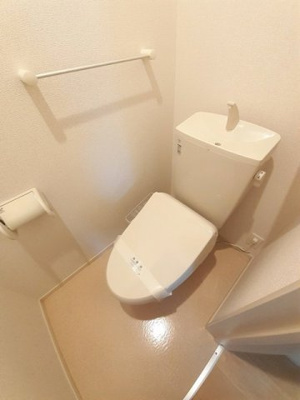 【トイレ】 | フォレスト　サイド横山Ⅰ | ゆったりとした空間のトイレです