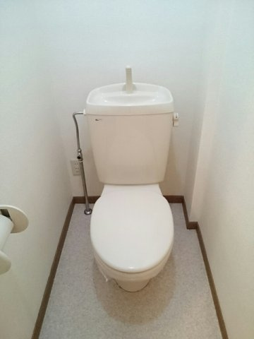 【トイレ】 | サンシティ臼井Ａ | シンプルで使いやすいトイレです