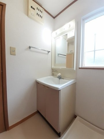 アミティエＡの洗面所|忙しい朝には欠かせない洗面所です