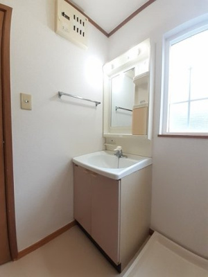 【洗面所】 | アミティエＡ | 忙しい朝には欠かせない洗面所です