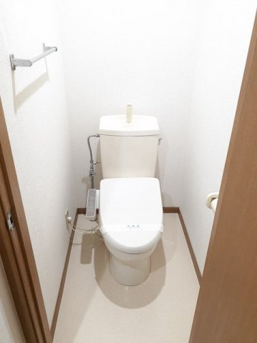 サンシティー臼井Ｃのトイレ|コンパクトで使いやすいトイレです