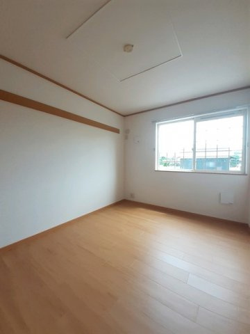 グラン　ノーバＤ棟の内装|明るい室内です