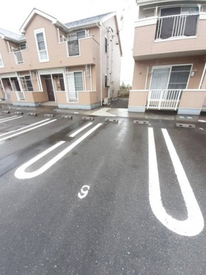 【駐車場】 | クレール | 駐車場です