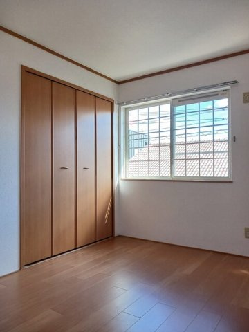 ジュネスコートＹの内装|明るい室内です