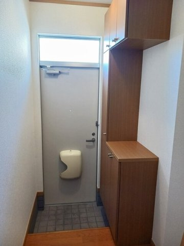 ジュネスコートＹの玄関|きれいな玄関です