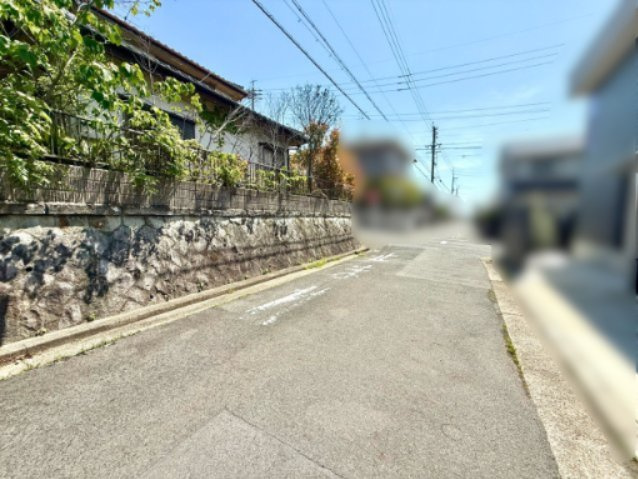 日進市五色園三丁目土地の前面道路含む現地写真|西側前面道路　幅員約5.9ｍ