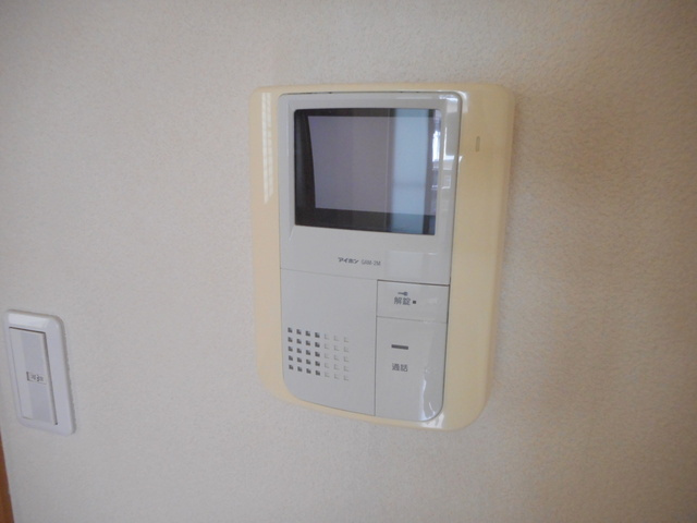 コンラッド桜新町のセキュリティ|防犯面も安心のTVモニタ付インタホン