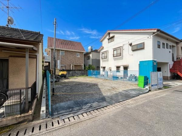 大分市舞鶴町2丁目1期1号棟の前面道路含む現地写真|前面道路含む現地（2026年4月撮影）