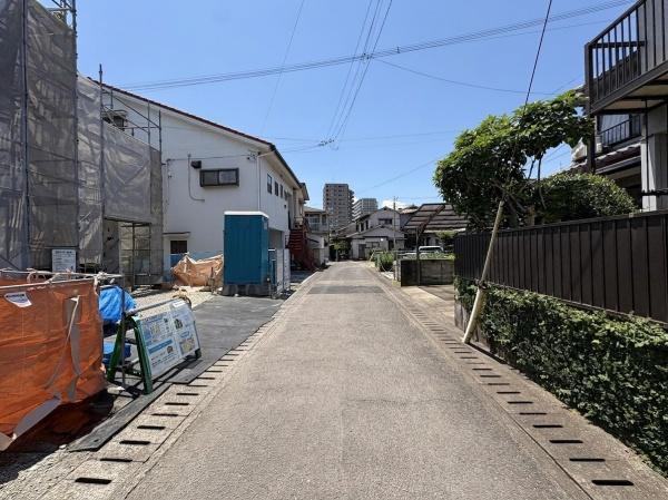 大分市舞鶴町2丁目1期1号棟の前面道路含む現地写真|前面道路含む現地（2026年6月撮影）