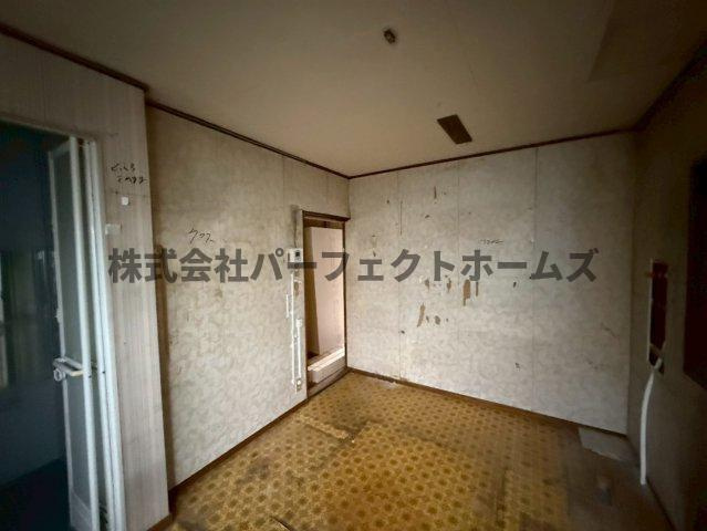 松丘町戸建　賃貸の寝室|広くて明るい寝室