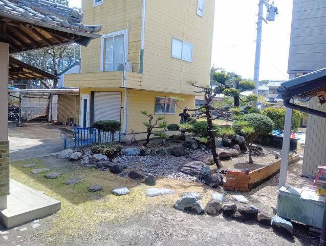 【庭】の画像