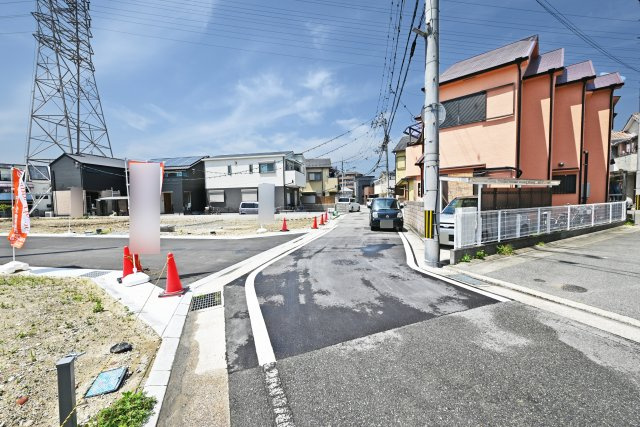 尼崎市田能4丁目建築条件無し土地｜全9区画＋90㎡の前面道路含む現地写真|北東側公道　幅員約5.0ｍ