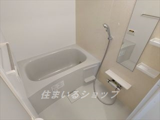 安芸高田市吉田町山手のアパートの浴室|追い焚き・浴室暖房乾燥機あり