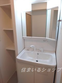 安芸高田市吉田町山手のアパートの洗面所|シャンプードレッサー