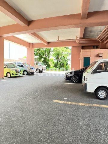 アビタ山本放出西の駐車場