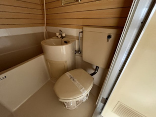 シンプルで掃除のしやすいトイレです！