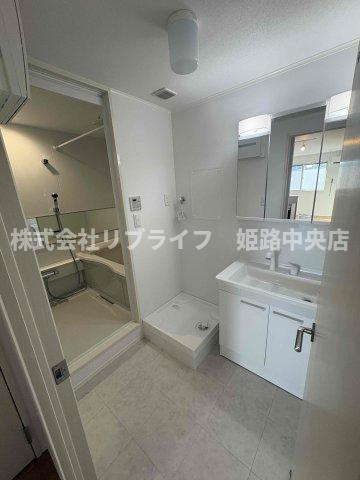 ハイムメゾン白鳥台の独立洗面台