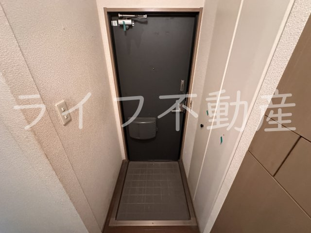 カサフェリスAの玄関|ゆったりとした玄関です