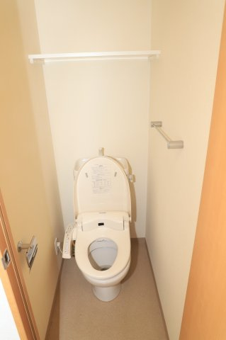 セナリオフォルム柏VIIのトイレ|ゆったりとした空間のトイレです