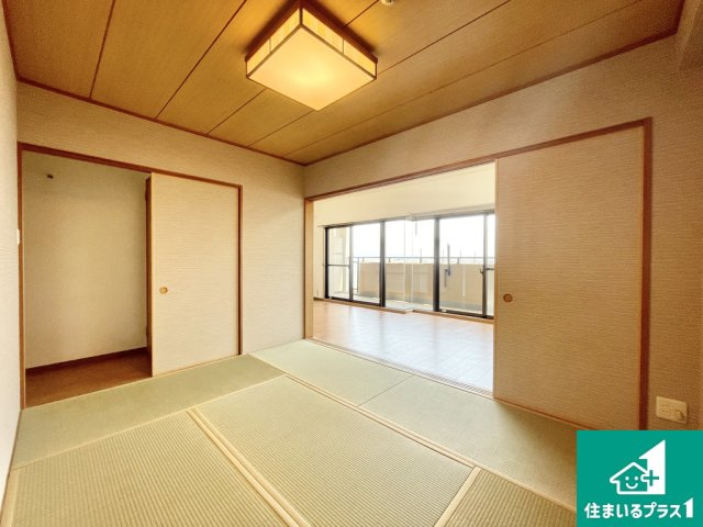 フルヴェール白鷺の和室|一部屋あると嬉しい６．０帖の和室です♪【現地写真】