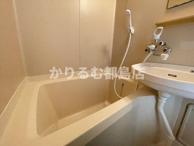 リアン中央の浴室