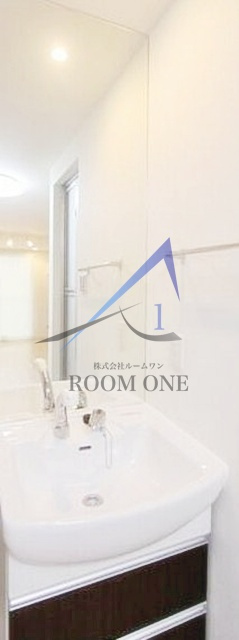 ライオンズマンション末吉町の洗面所|洗面台です。
