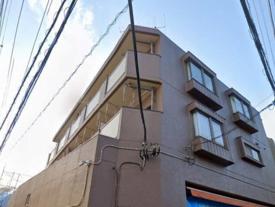梨苑マンションの外観