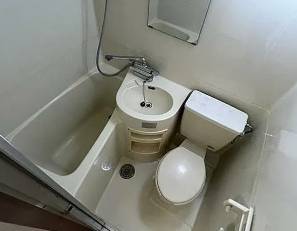 梨苑マンションの浴室
