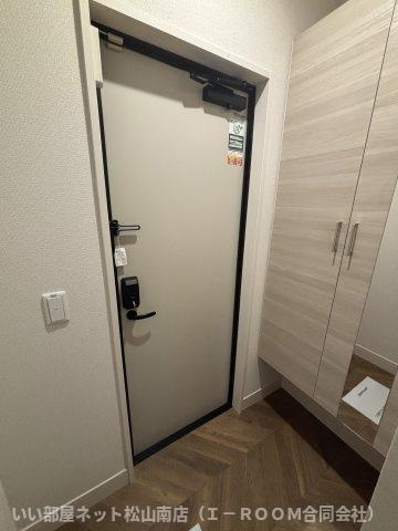 【玄関】 | クランツ古川西 B棟