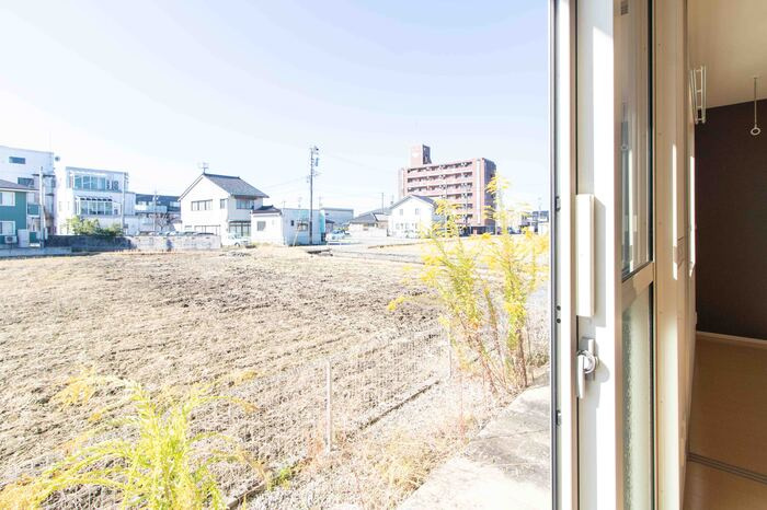 クオーレ　B棟の庭