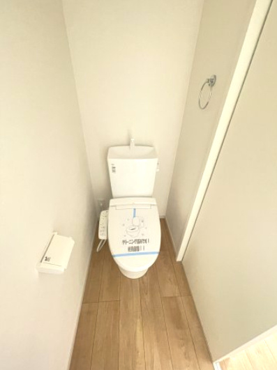 入間市東藤沢　新築分譲住宅のトイレ