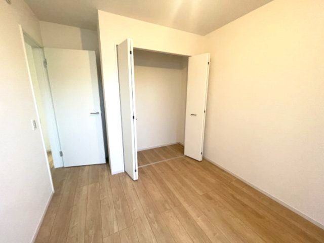 入間市東藤沢　新築分譲住宅の洋室