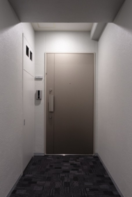 ディオスプラドの玄関