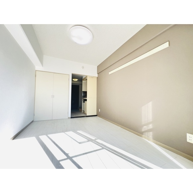 セシーズ府中の居間・リビング|同建物内別部屋参考写真