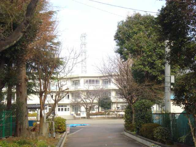 メルベーユソシアの周辺|緑ヶ丘小学校まで80ｍ