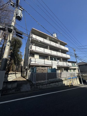 雪谷マンションの外観