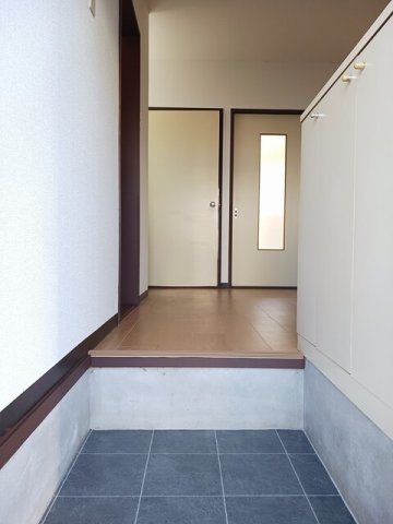 ブルーシティＡの玄関