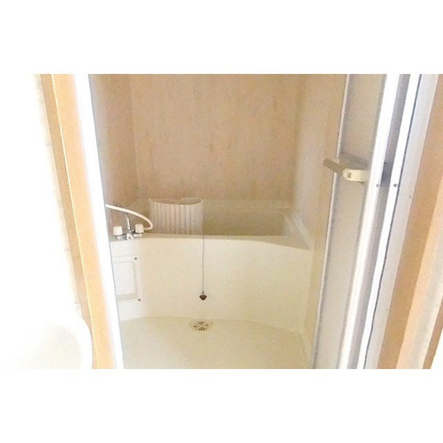 岐阜市清本町１丁目のアパートの浴室